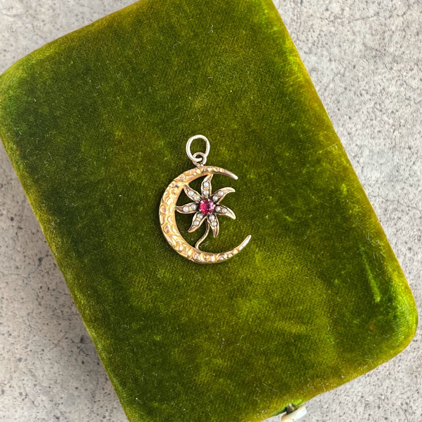 c. 1900s-1910s 10k Gold Crescent Moon Pedant