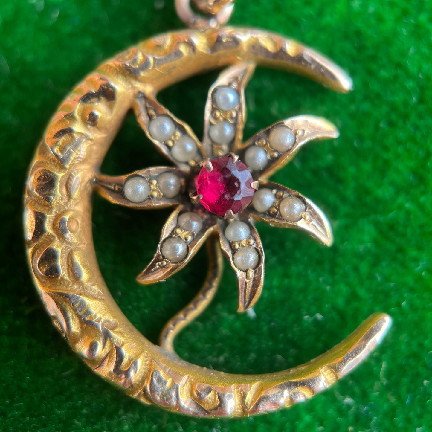c. 1900s-1910s 10k Gold Crescent Moon Pedant