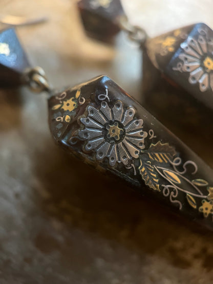 Victorian Piqué Earrings