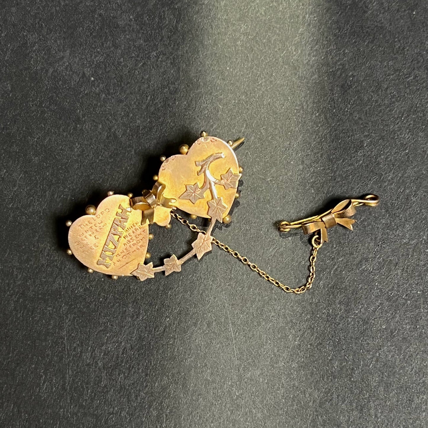 c. 1900s 9k Gold Mizpah Double Heart Brooch