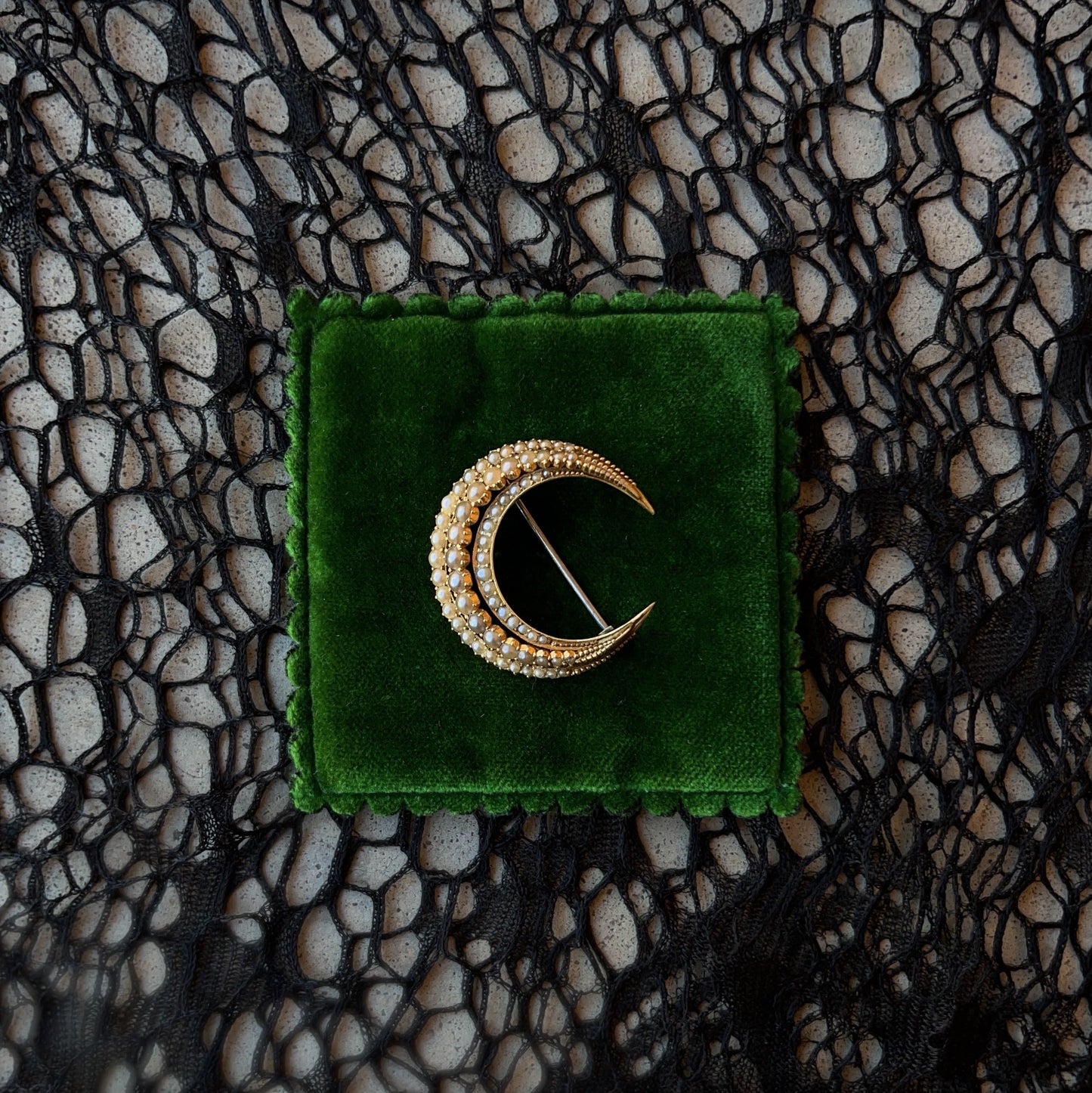 Victorian 15k Gold Pearl Crescent Moon Brooch