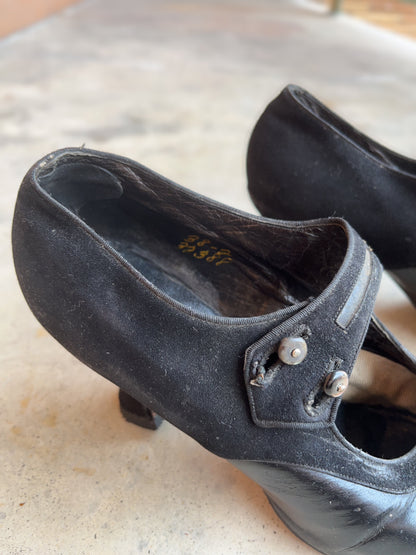c. 1910s-1920s Black Leather Witchy Heels | Approx Sz 8.5-9
