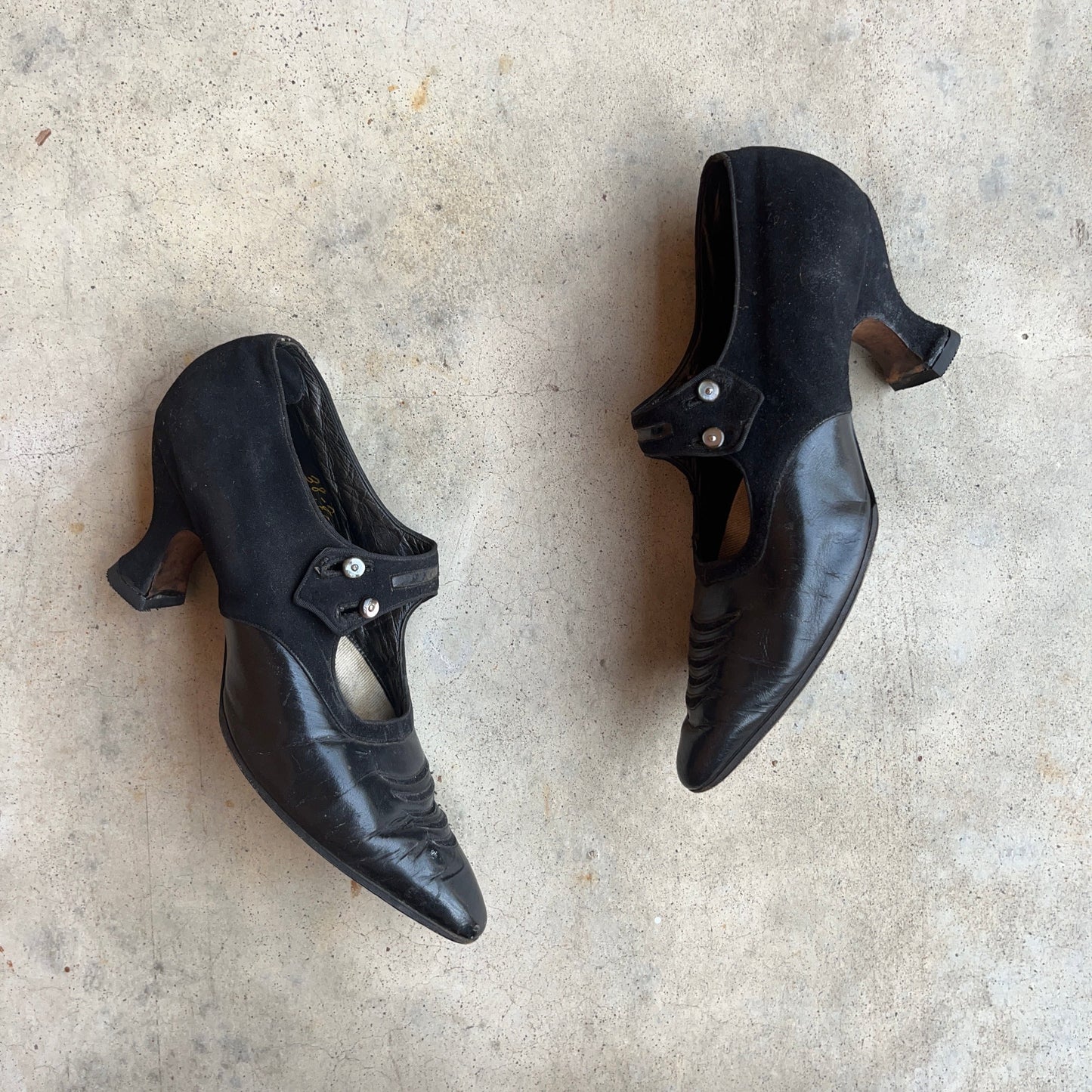 c. 1910s-1920s Black Leather Witchy Heels | Approx Sz 8.5-9