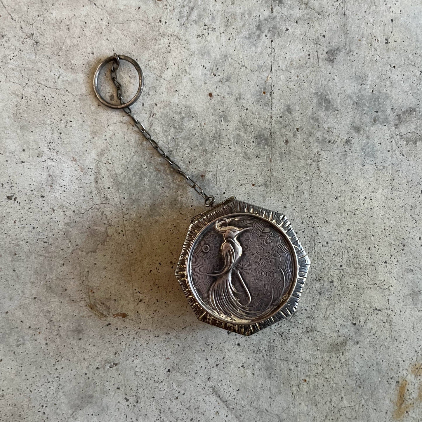 c. 1920s-1930s Finger Chain Compact