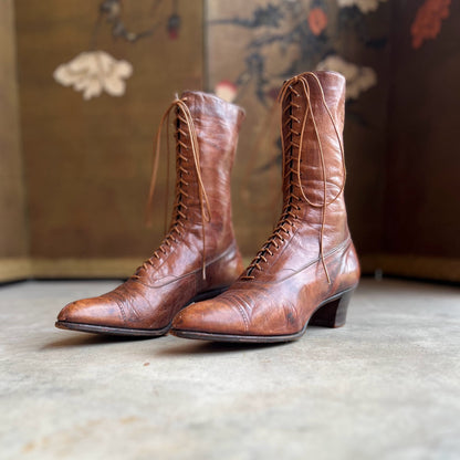 c. 1910s Brown Lace Up Boots | Approx Sz 9