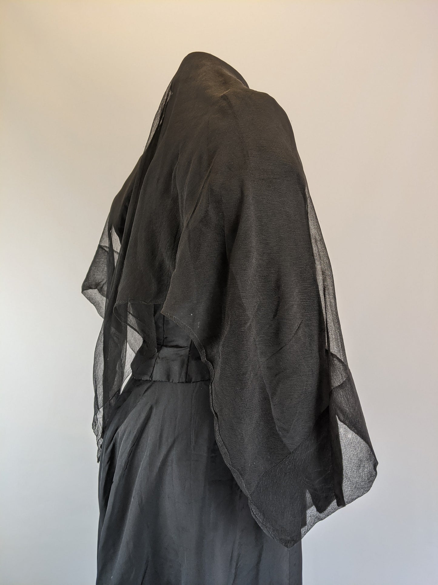 1900s Crape Mourning Veil