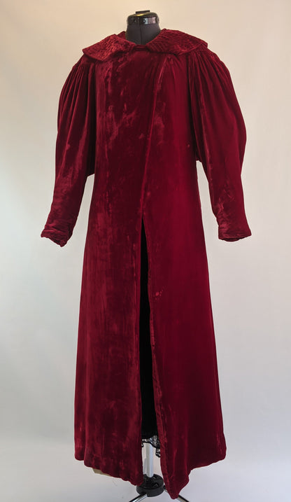 1930s Red Velvet Opera Coat | XS - Small