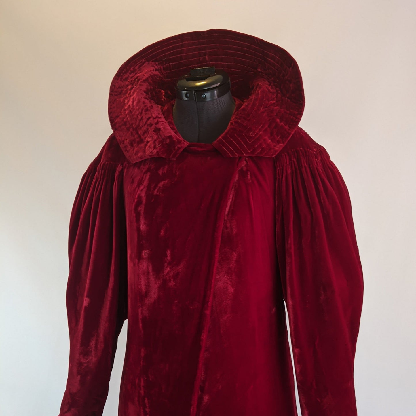 1930s Red Velvet Opera Coat | XS - Small