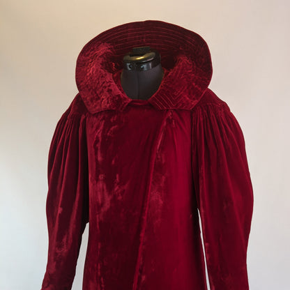 1930s Red Velvet Opera Coat | XS - Small