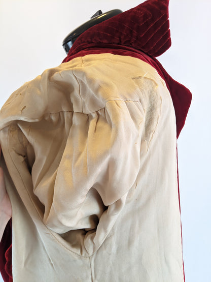 1930s Red Velvet Opera Coat | XS - Small