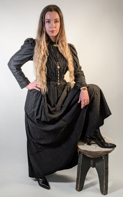 1890s Wrapper Dress