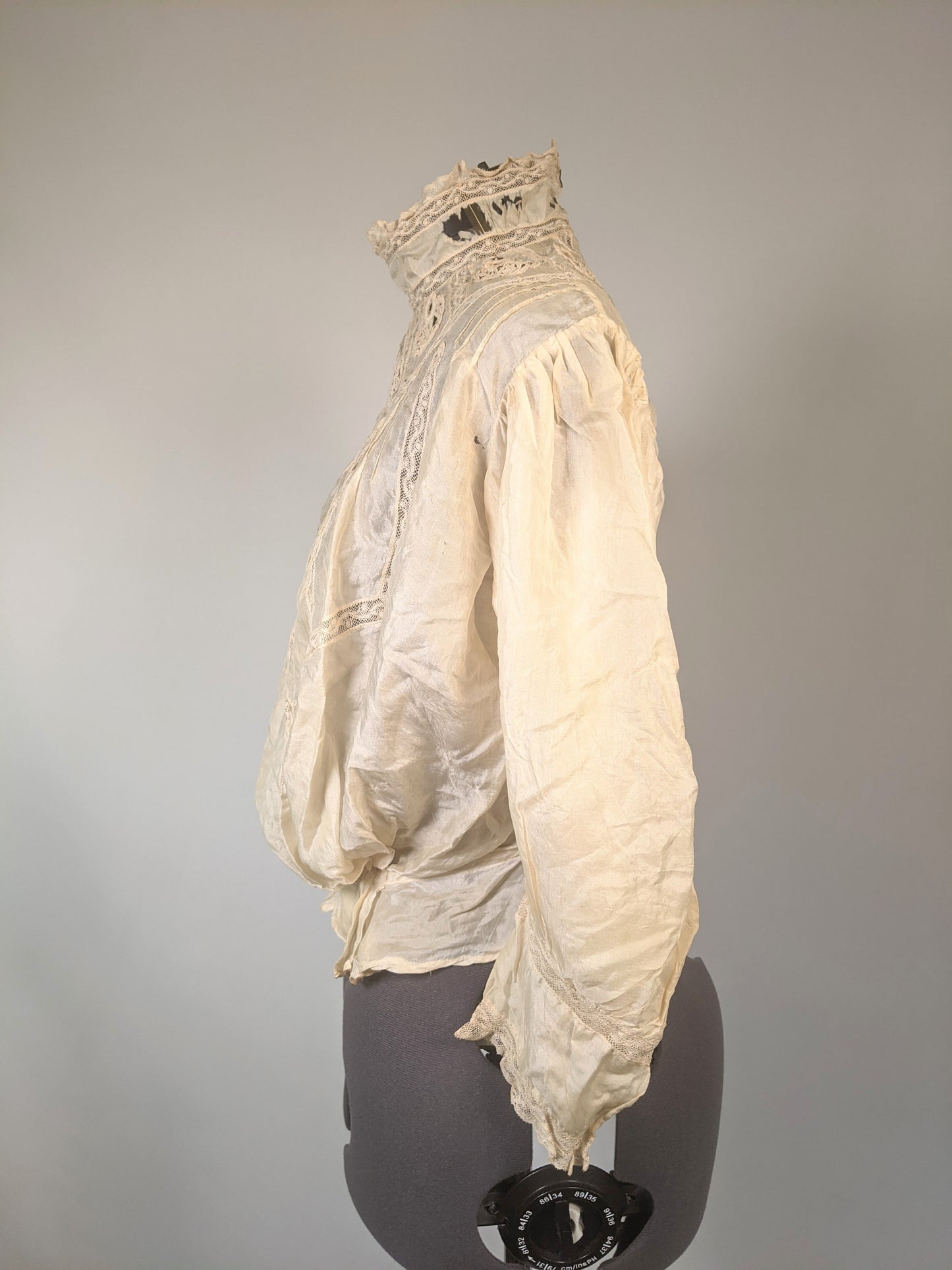 1900s Lace Blouse For Study / Display