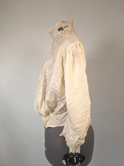 1900s Lace Blouse For Study / Display