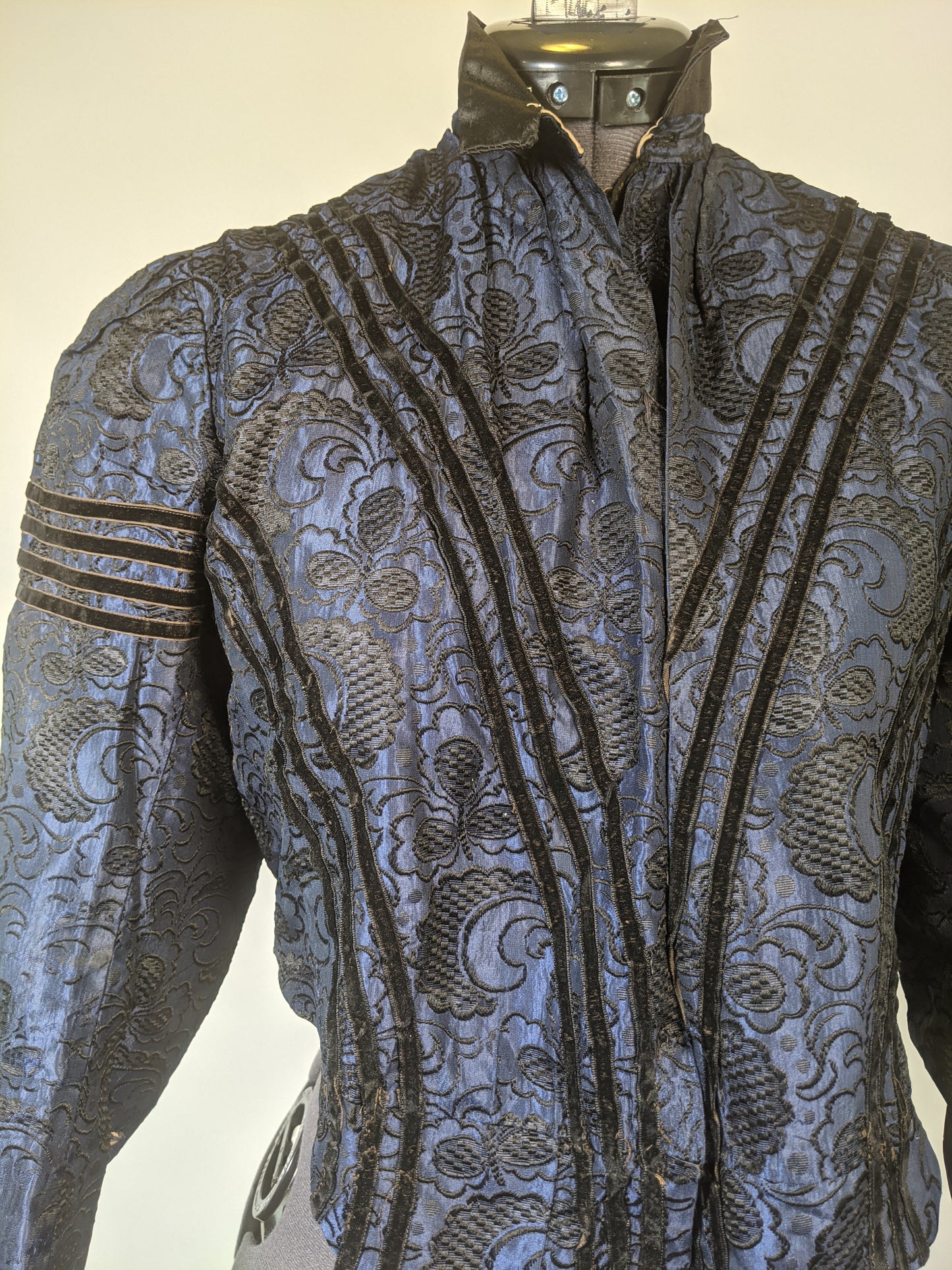 Late Victorian Bodice For Study/Display