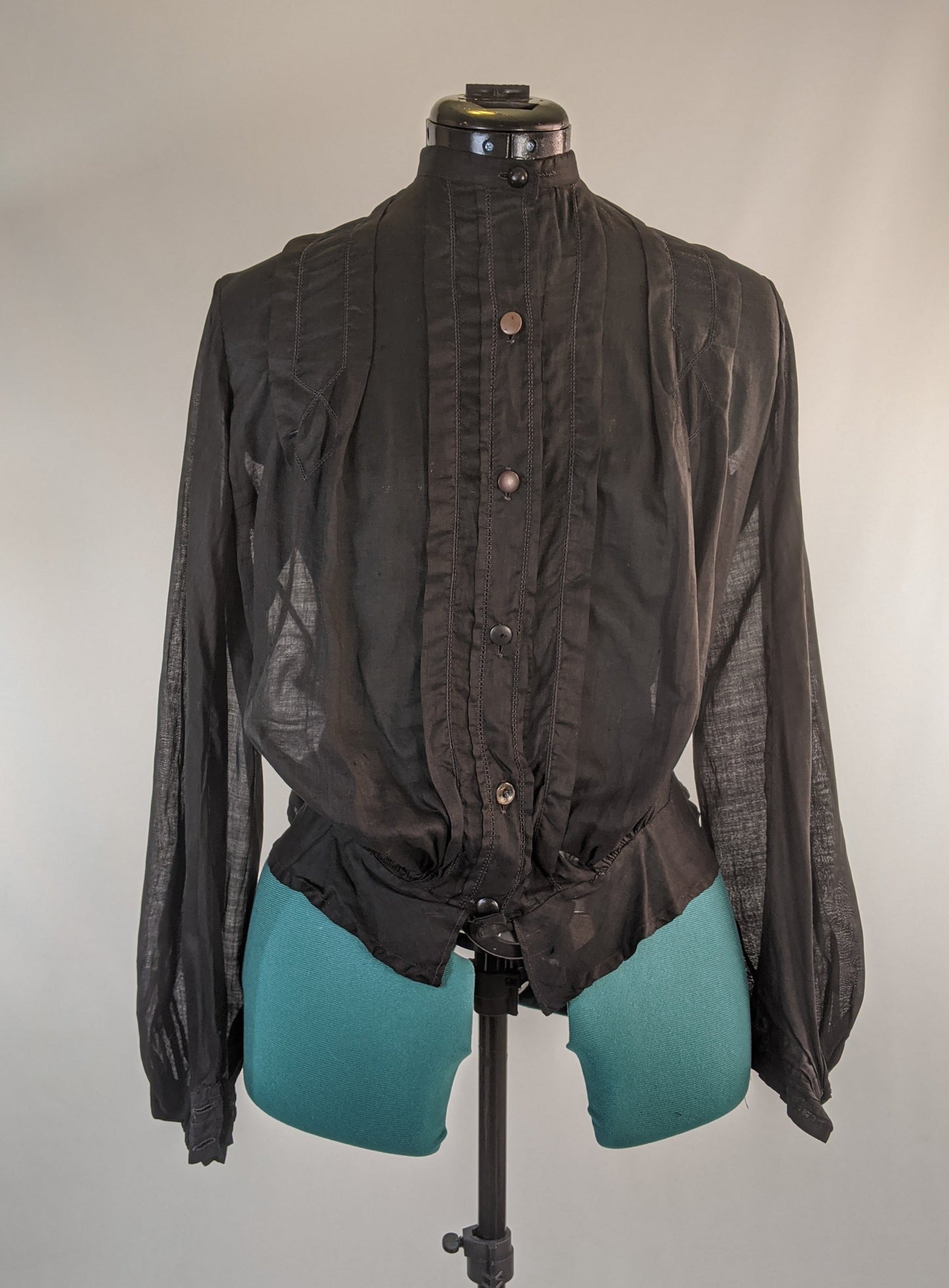 1900s Black Cotton Shirtwaist