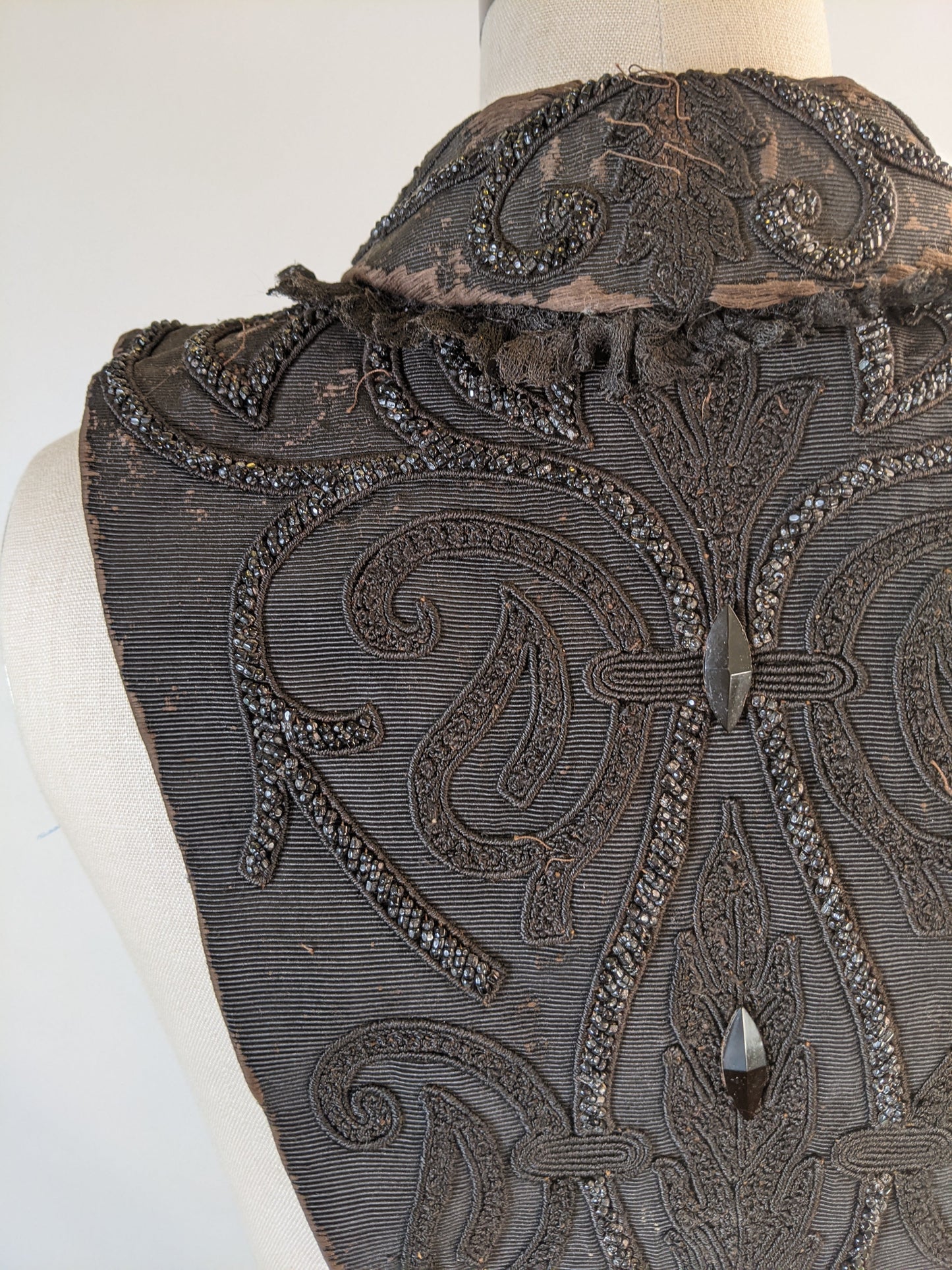 1880s Beaded Collar