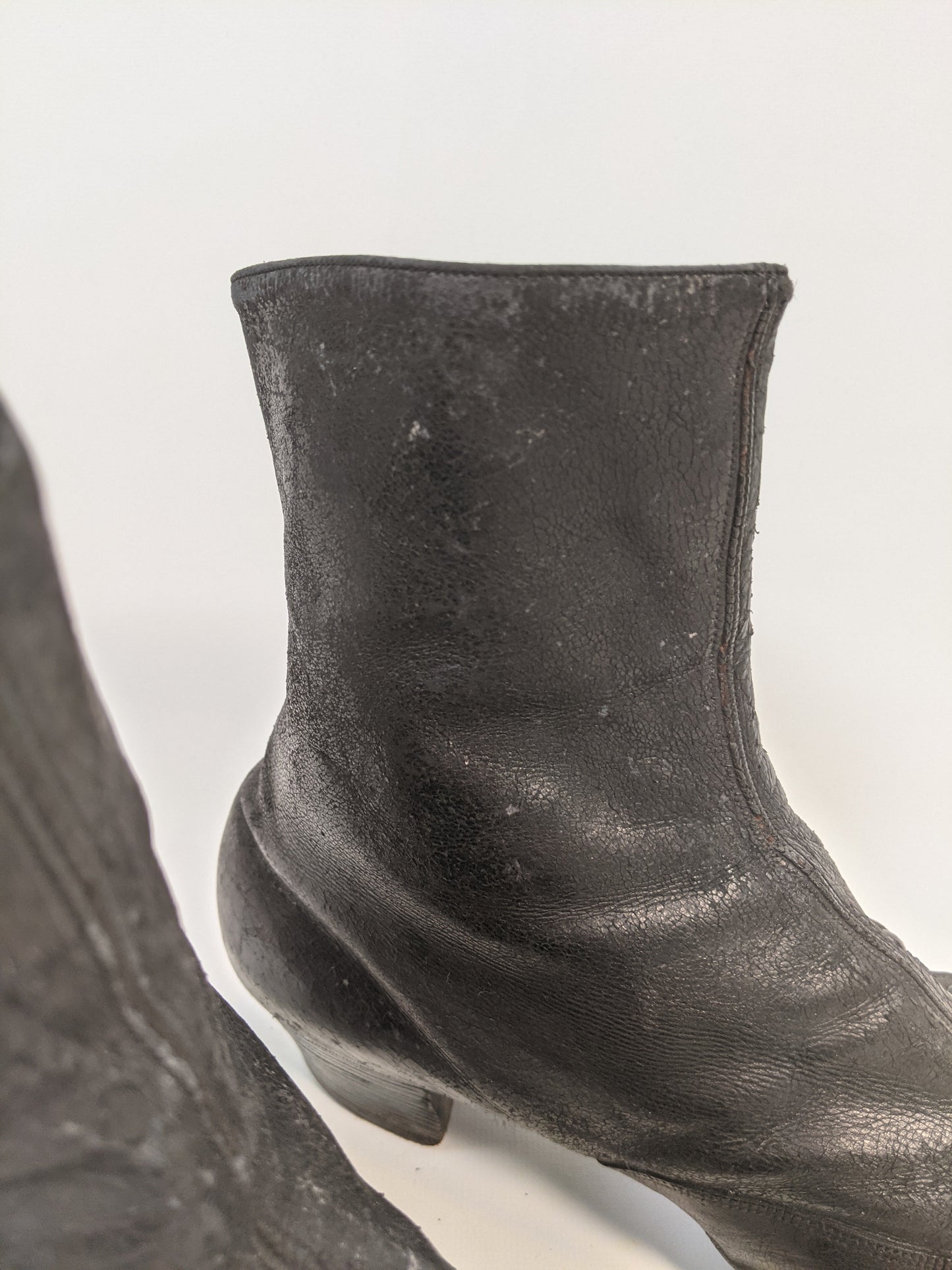 1890s "Sorosis" Side Button Boots | Approx Sz 8-8.5