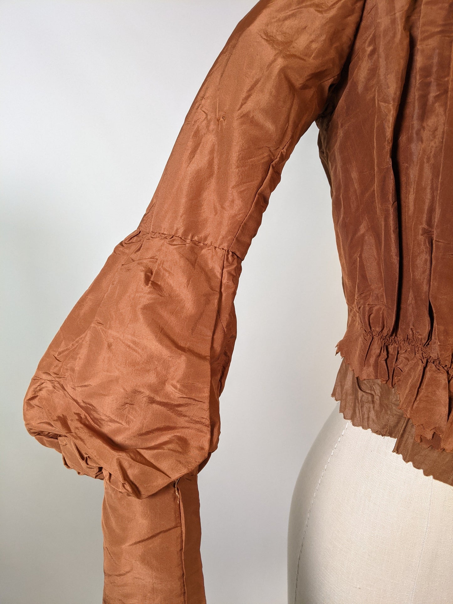 1890s Taffeta Bodice | Display + Study
