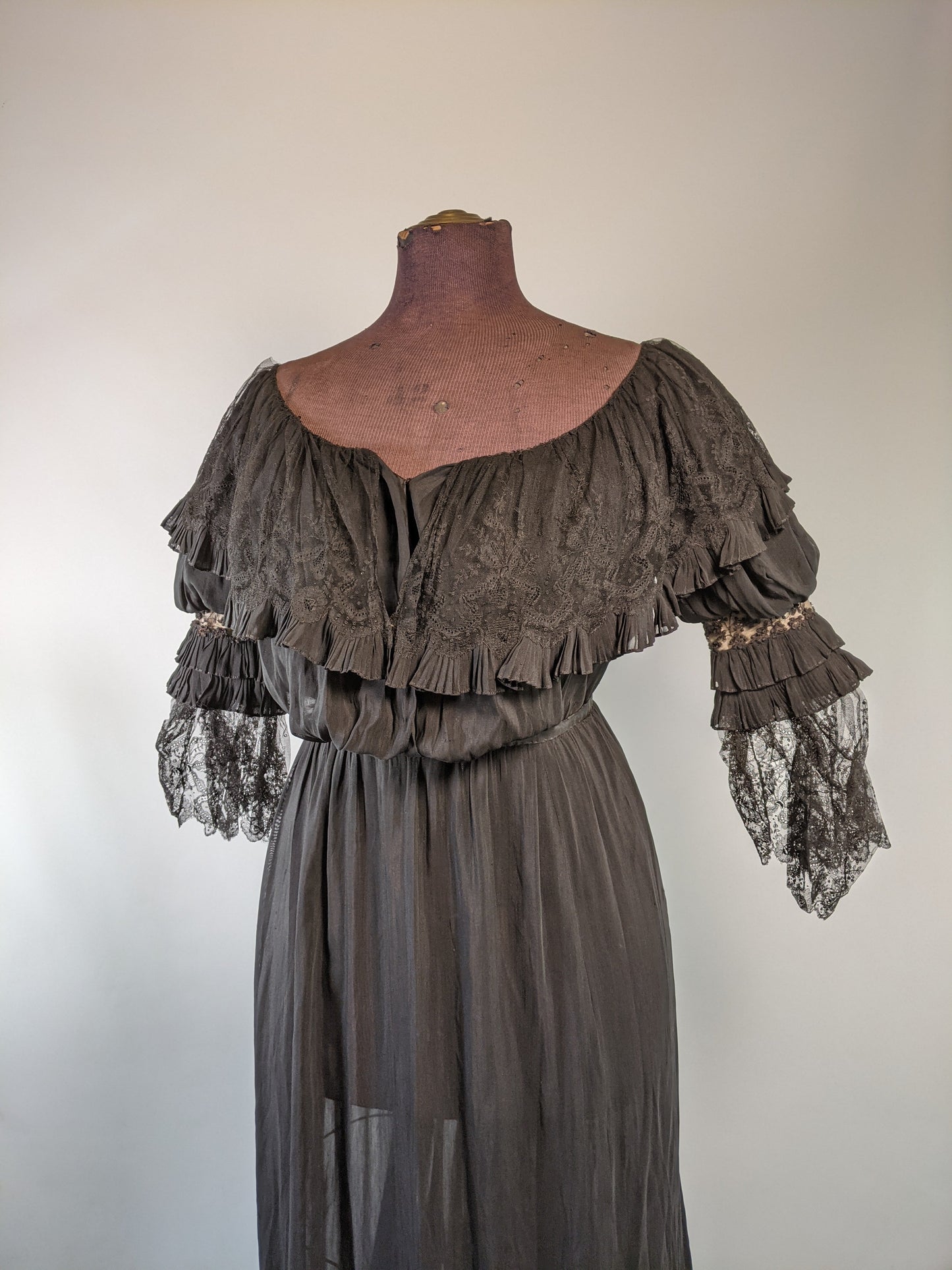 1900s Evening Gown
