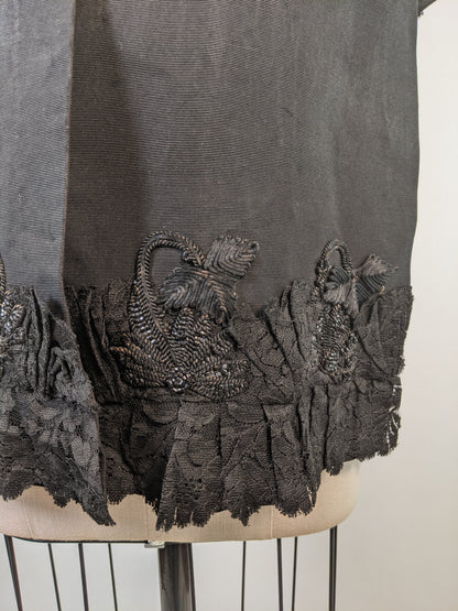 1880s Ivy Leaf Mantle