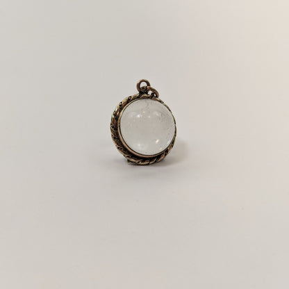 Victorian Pools of Light Locket⁣
