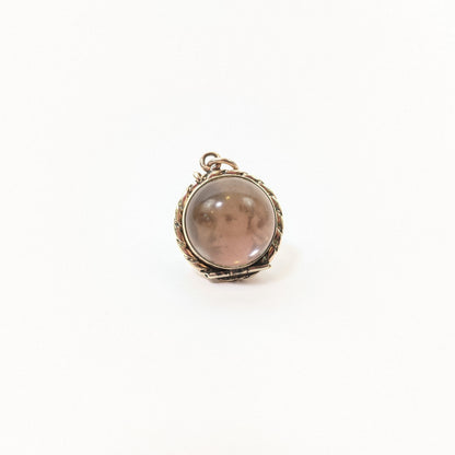 Victorian Pools of Light Locket⁣