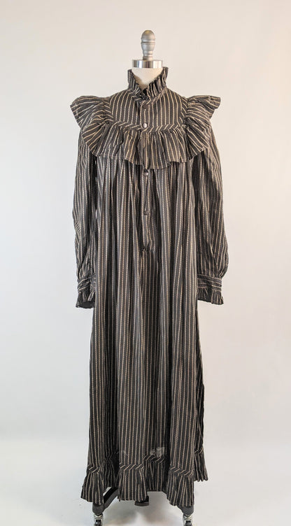 Late 1890s-1900 Wrapper Dress