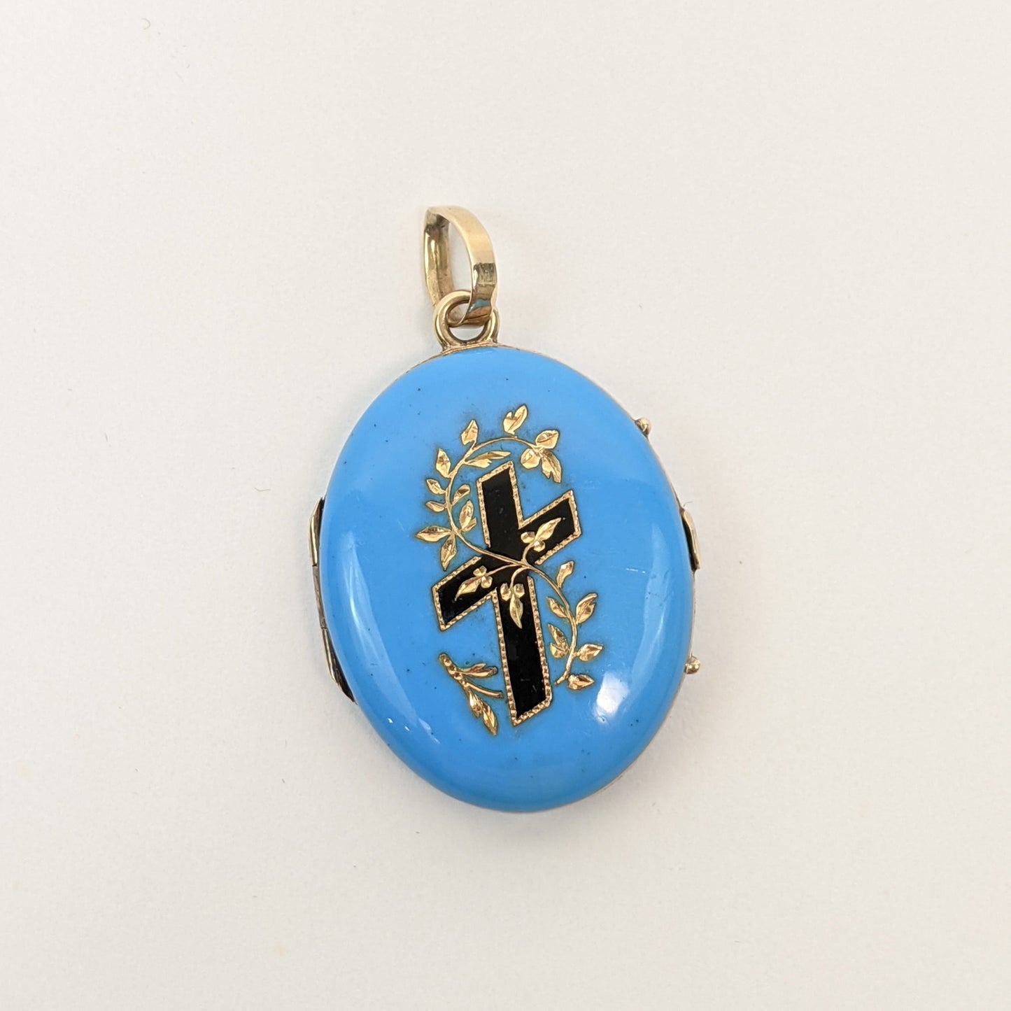 Victorian 14k Gold Enamel Mourning Locket