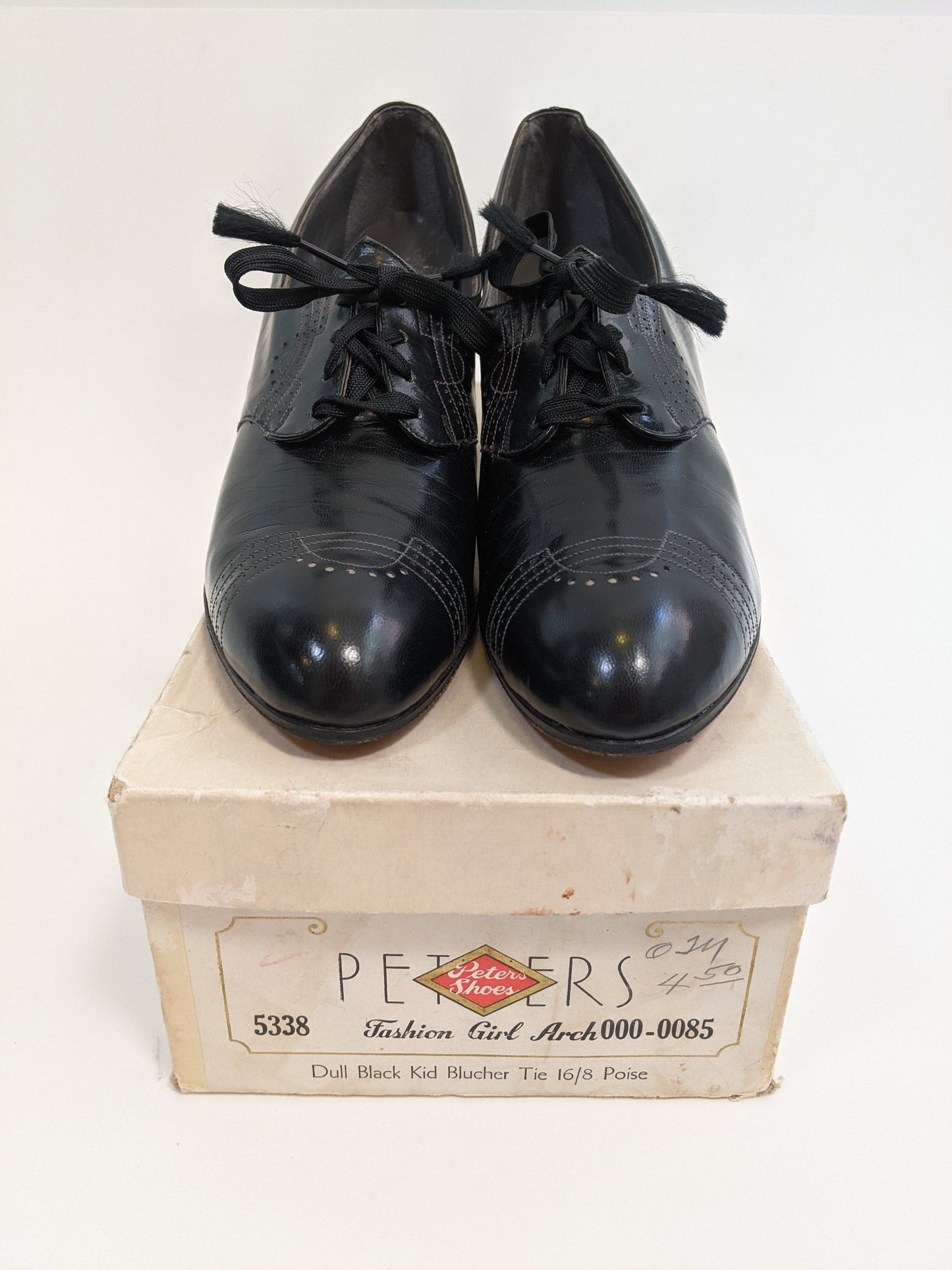 1940s Oxfords in Original Box | Approx Size 8
