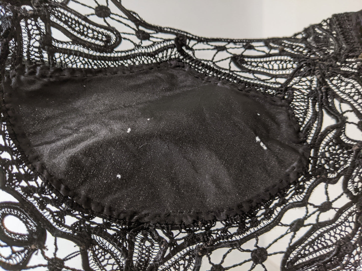 1890s-1900s Black Lace Collar