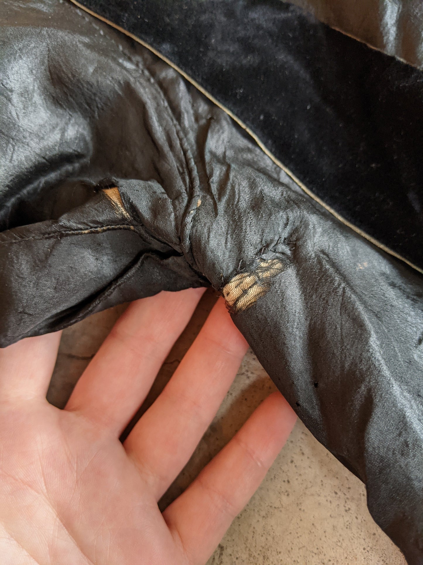 1860s Mourning Dress