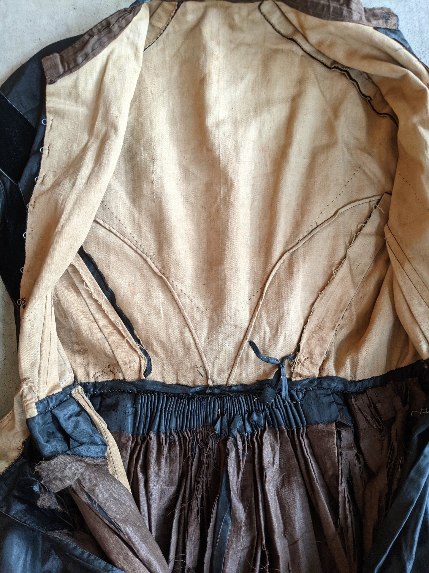1860s Mourning Dress