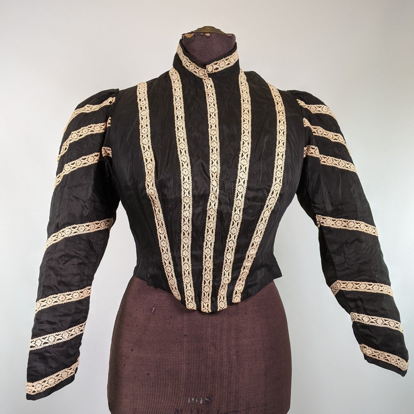Silk Bodice c. 1900s | 34" Waist