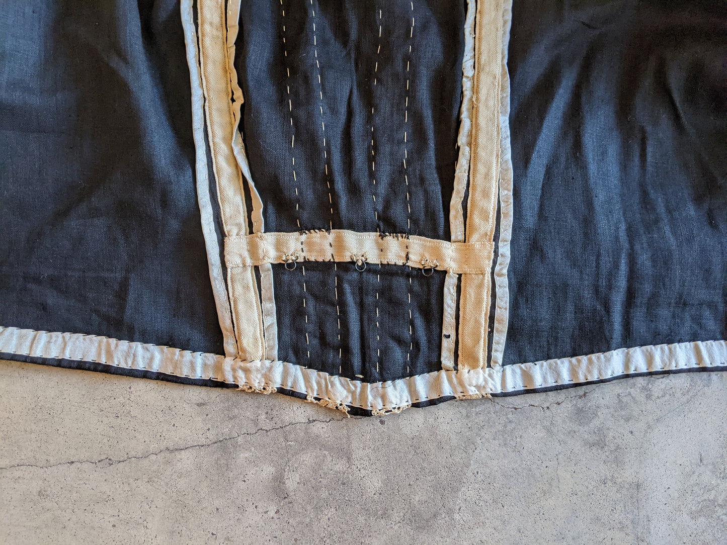 Silk Bodice c. 1900s | 34" Waist