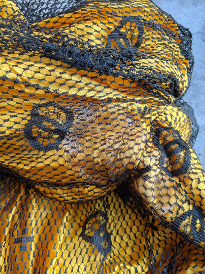 1904-1905 Yellow + Black Silk Bodice