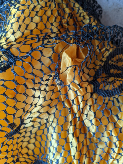 1904-1905 Yellow + Black Silk Bodice