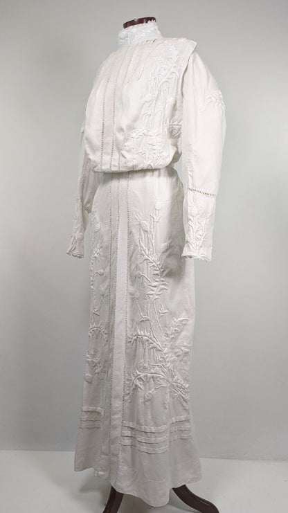 1900s Thistle Linen Dress