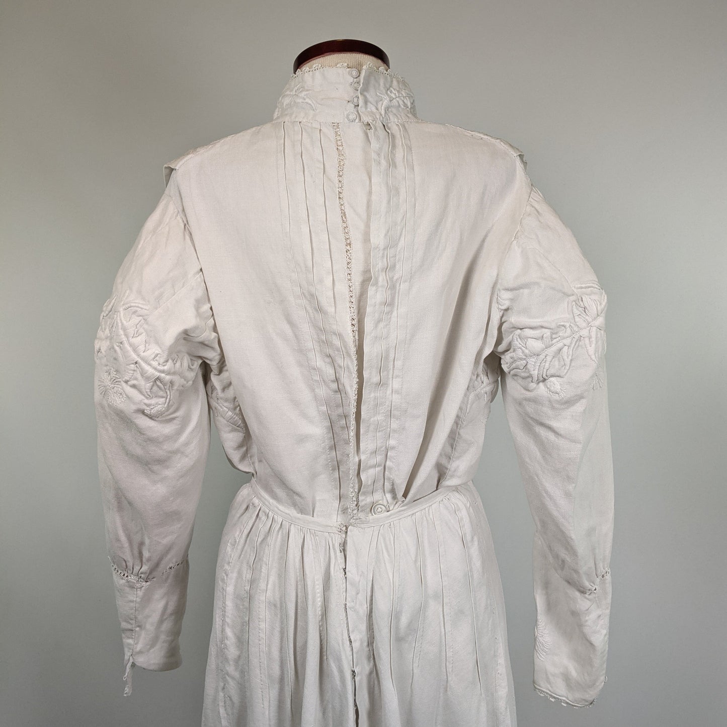1900s Thistle Linen Dress