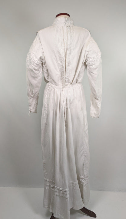 1900s Thistle Linen Dress
