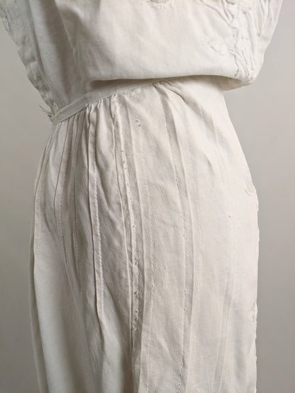 1900s Thistle Linen Dress