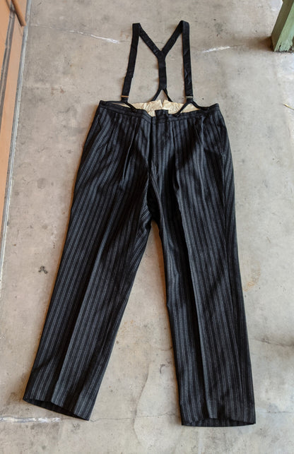 1937 Stroller Suit with Provenance | 38" waist 42" chest