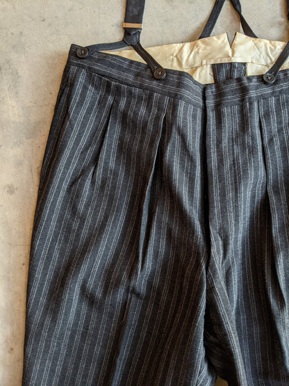 1937 Stroller Suit with Provenance | 38" waist 42" chest