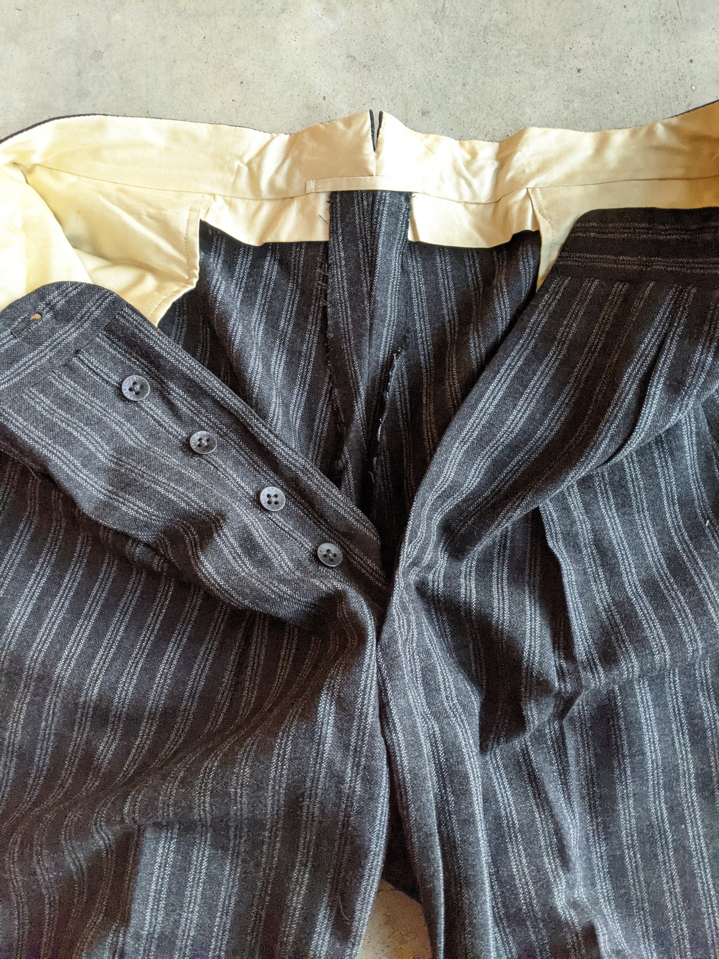 1937 Stroller Suit with Provenance | 38" waist 42" chest