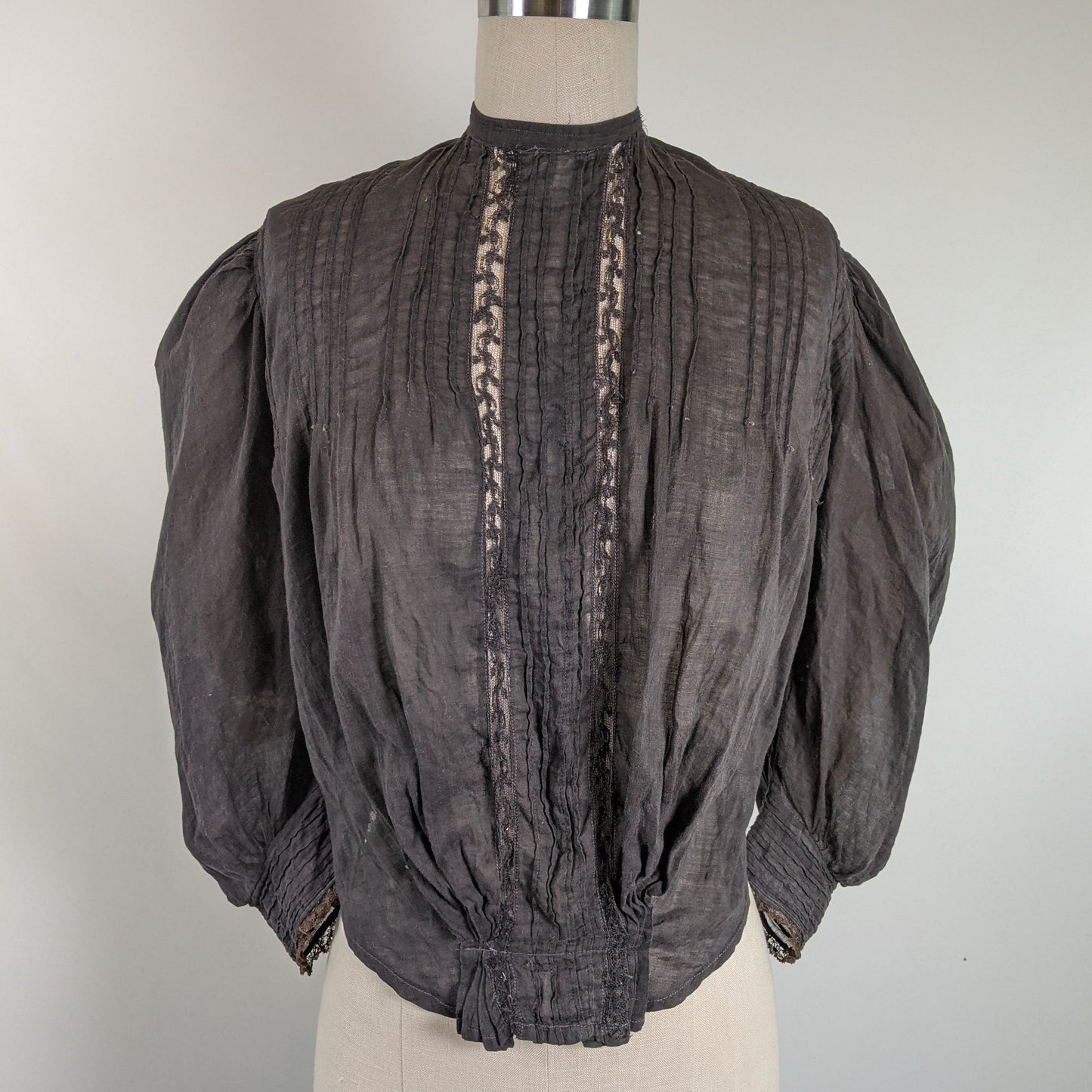 1900s Black Batiste Shirtwaist