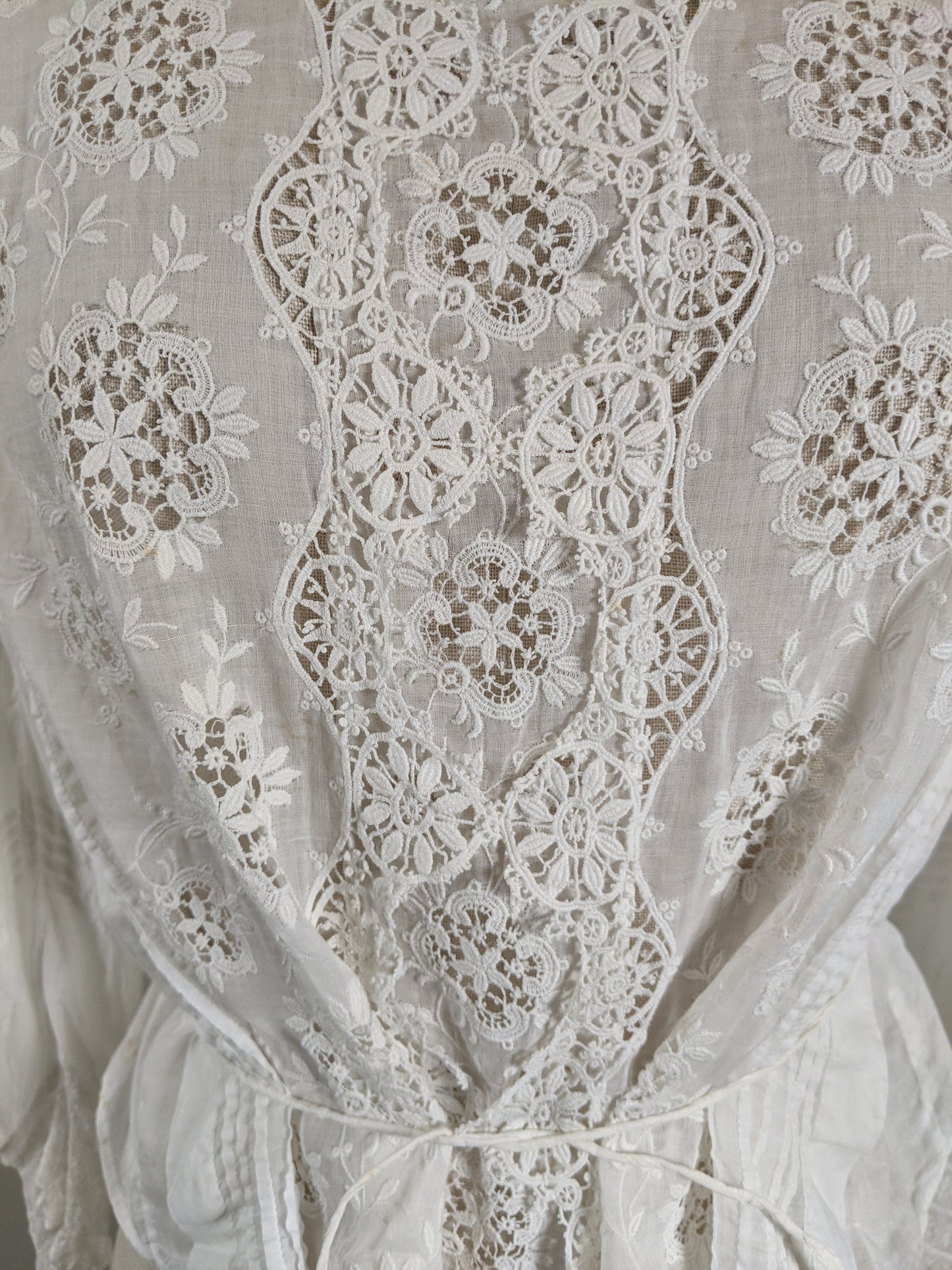 1900s White Lace Shirtwaist