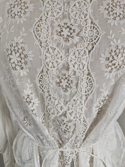 1900s White Lace Shirtwaist