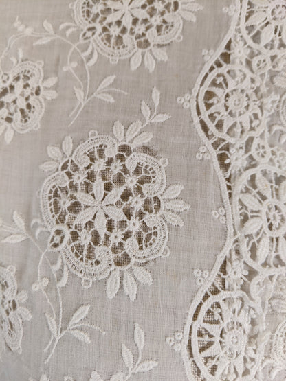 1900s White Lace Shirtwaist
