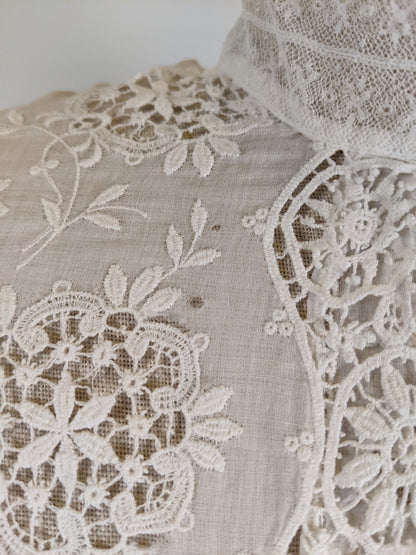 1900s White Lace Shirtwaist