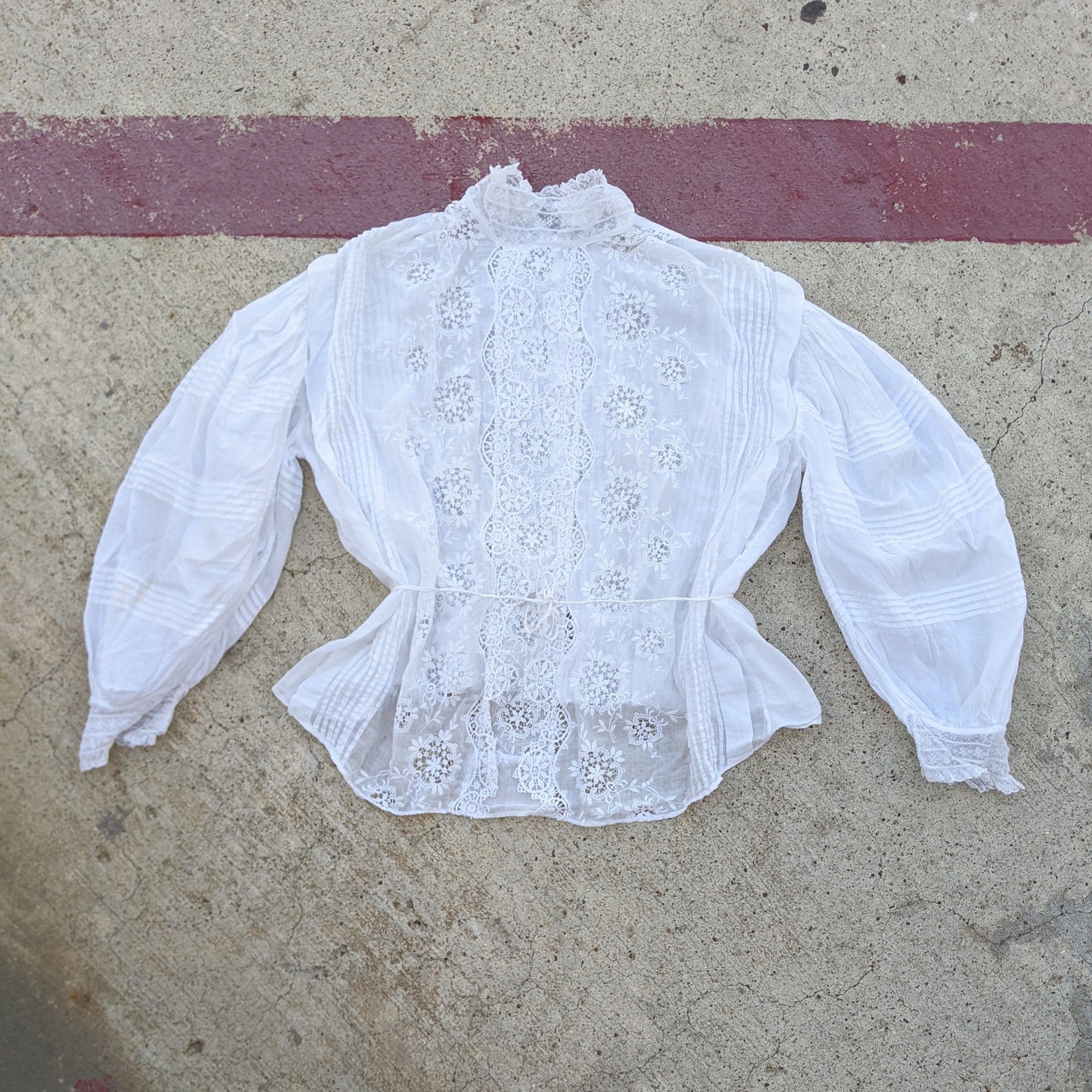1900s White Lace Shirtwaist