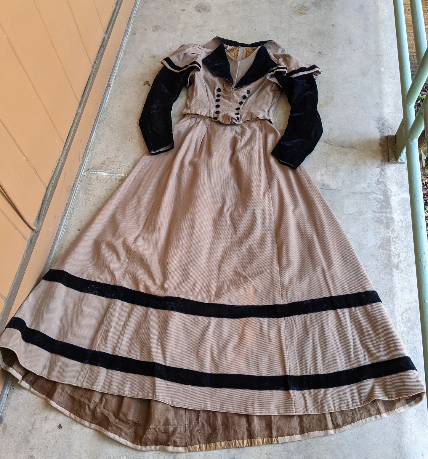 1890s Dusty Rose Dress